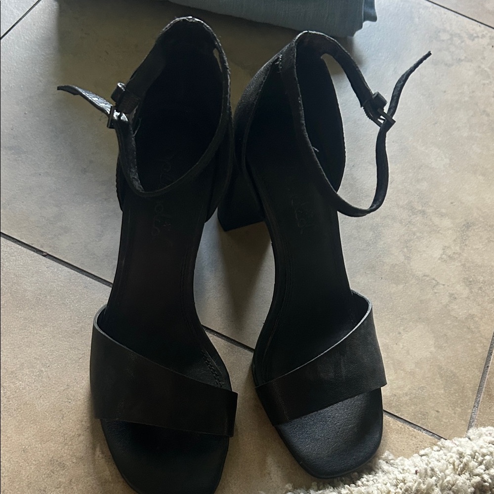Splendid Black Stiletto Heels with Ankle Strap
